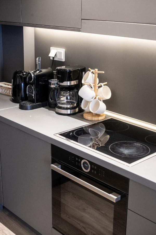 The Lux2 A Gorgeous Apartment Thessalonique Extérieur photo